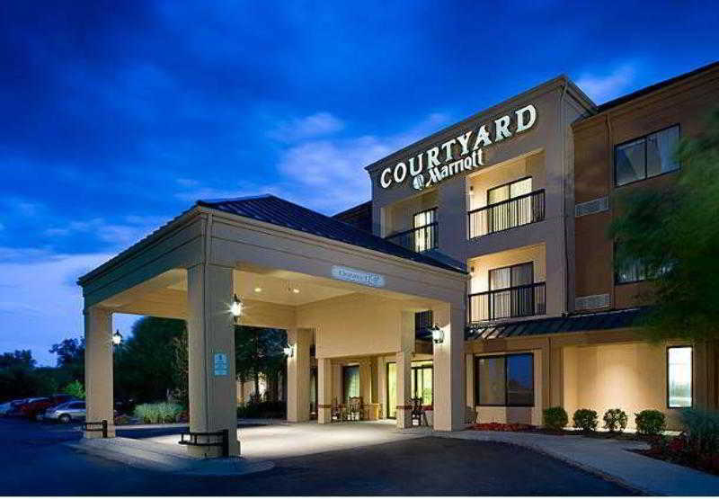 מלון Courtyard By Marriott Wichita East מראה חיצוני תמונה